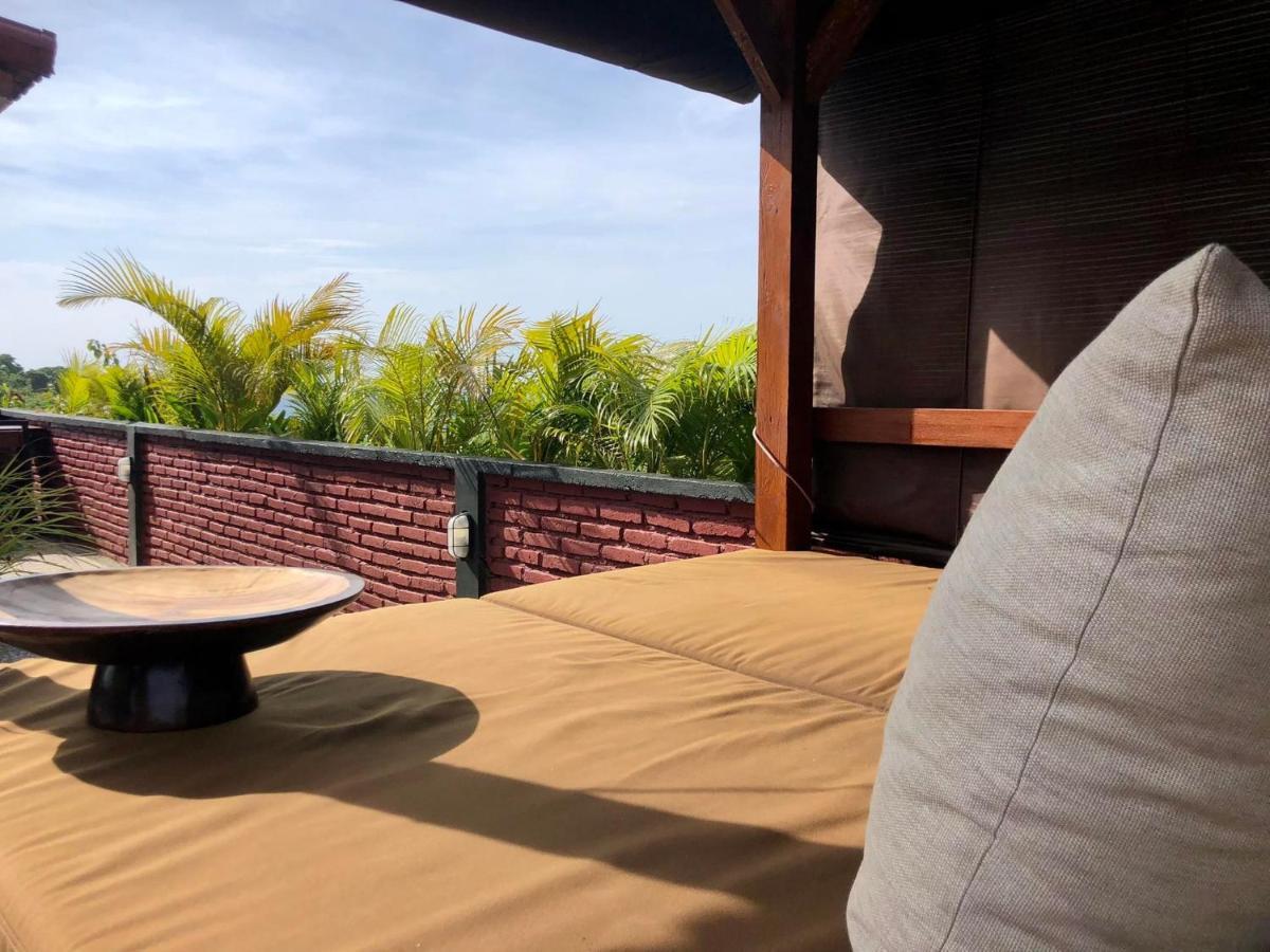 The Hidden Escapes Bingin- Sunset Rooftop Wood House With Ocean View & Private Kitchen 울루와뚜 외부 사진